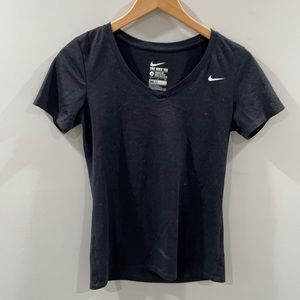 The Nike Tee Dri Fit Black V Neck S